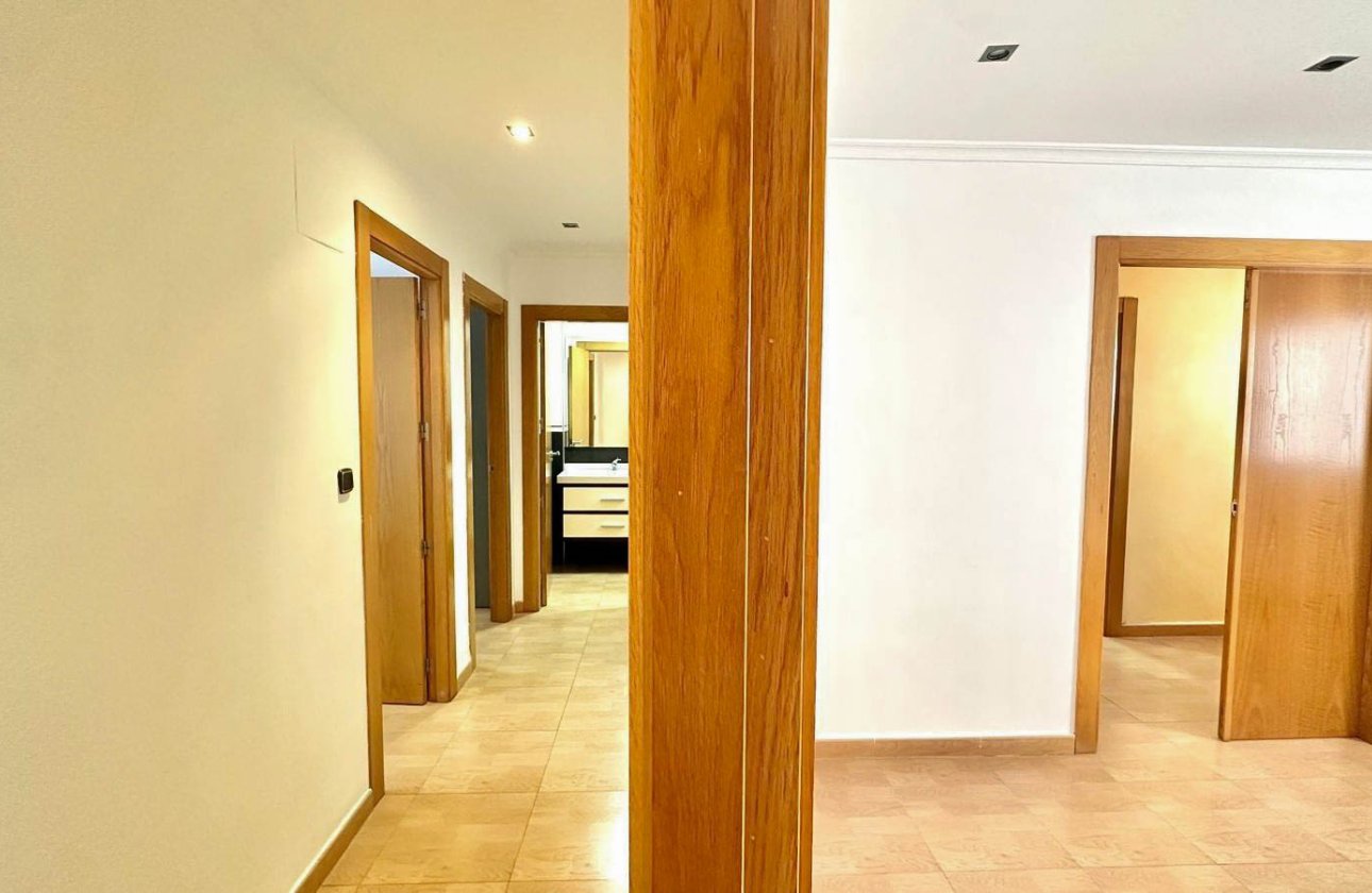 Resale - Apartment / flat - Torrevieja - Centro