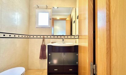 Resale - Apartment / flat - Torrevieja - Centro