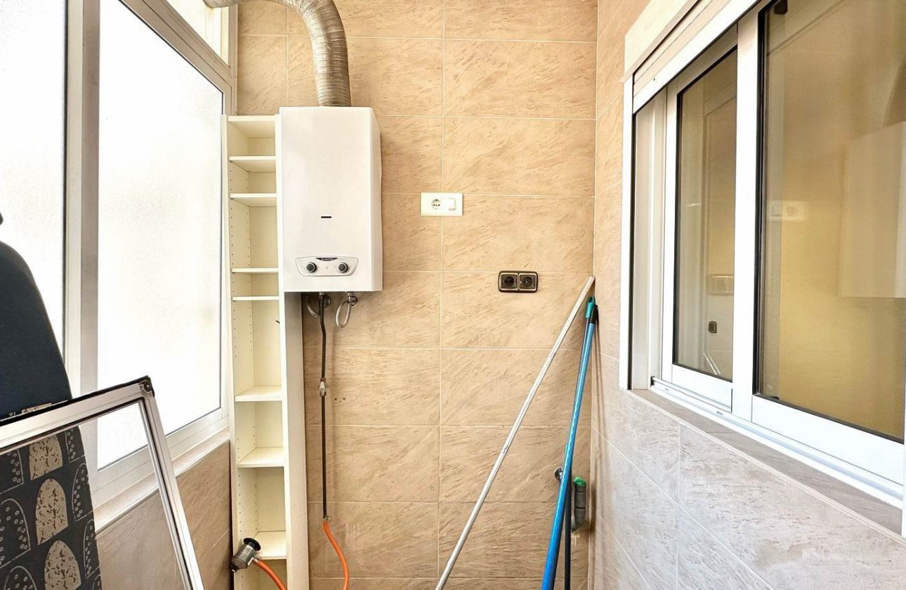 Resale - Apartment / flat - Torrevieja - Centro