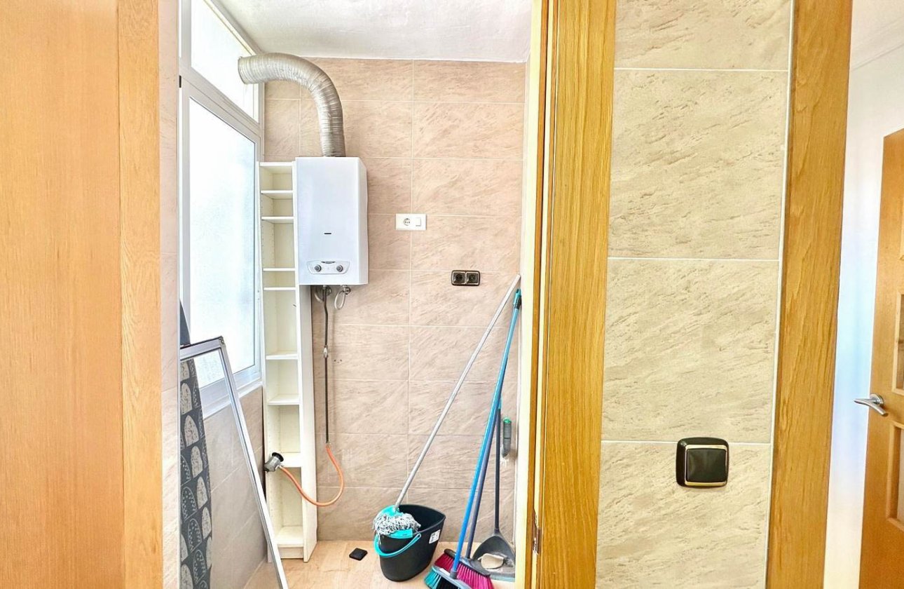 Resale - Apartment / flat - Torrevieja - Centro