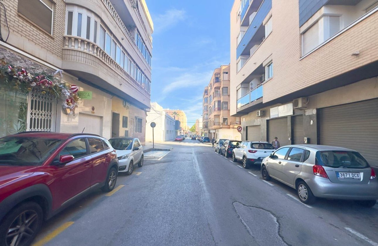 Resale - Apartment / flat - Torrevieja - Centro