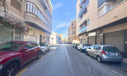 Resale - Apartment / flat - Torrevieja - Centro