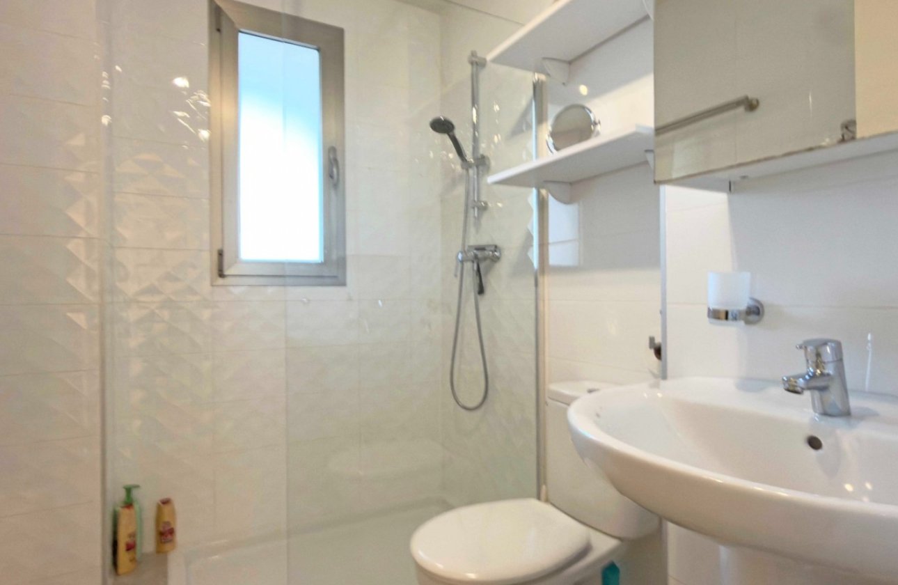 Resale - Apartment / flat - Orihuela Costa - Los Dolses