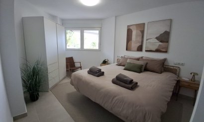 Resale - Apartment / flat - Torrevieja - Playa Acequion