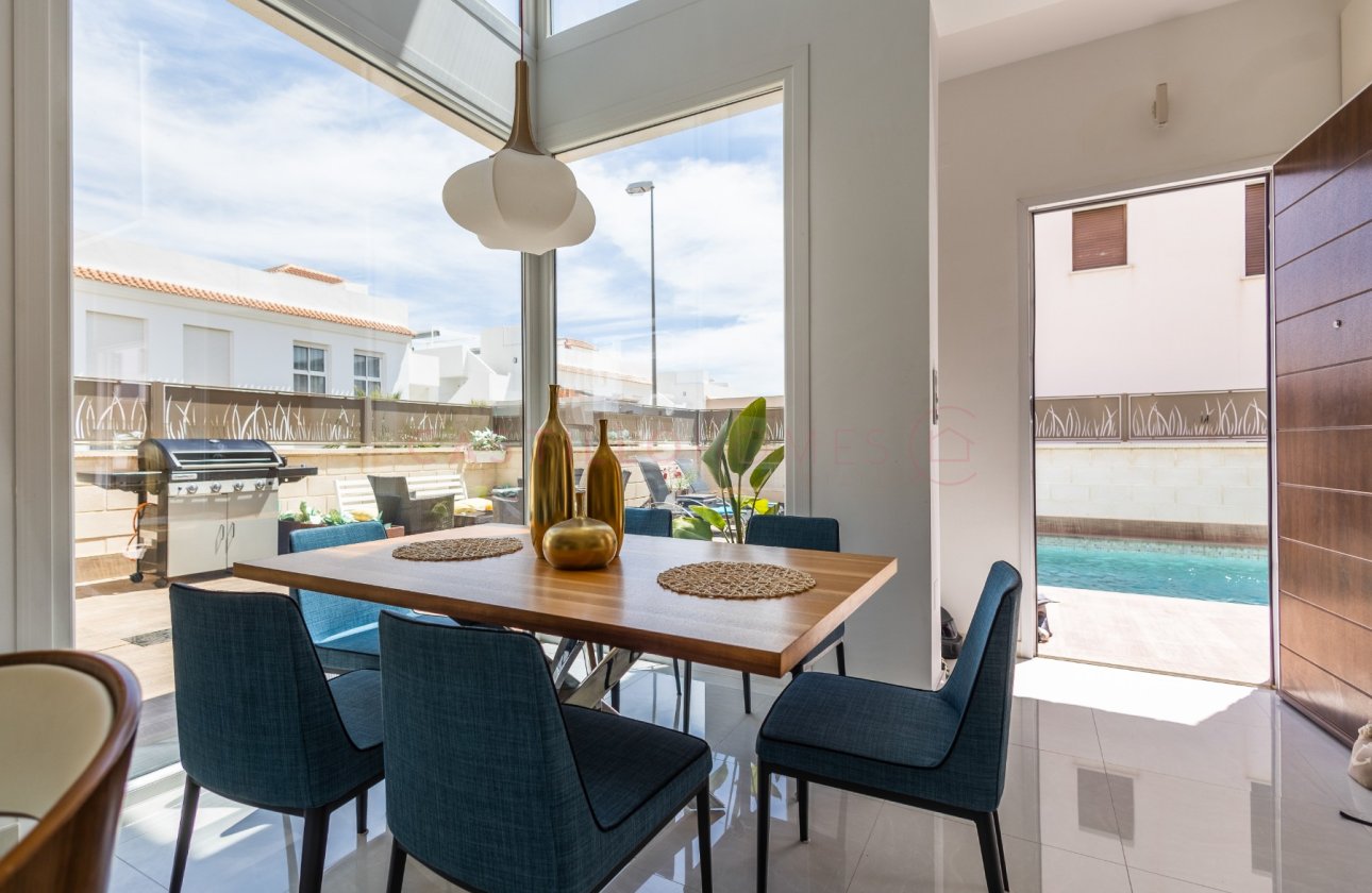 Resale - Villa - Rojales - Ciudad Quesada