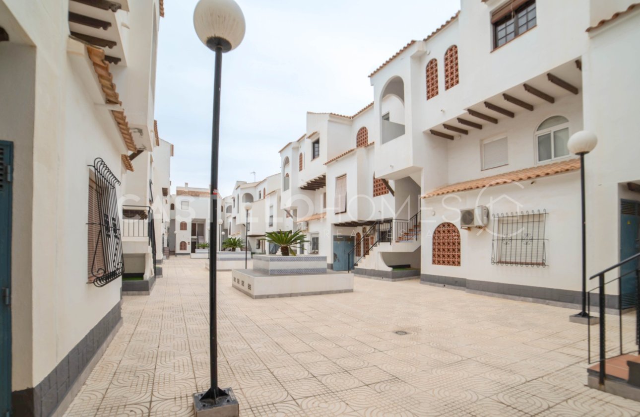 Resale - Apartment / flat - Torrevieja - El Acequión - Los Náufragos
