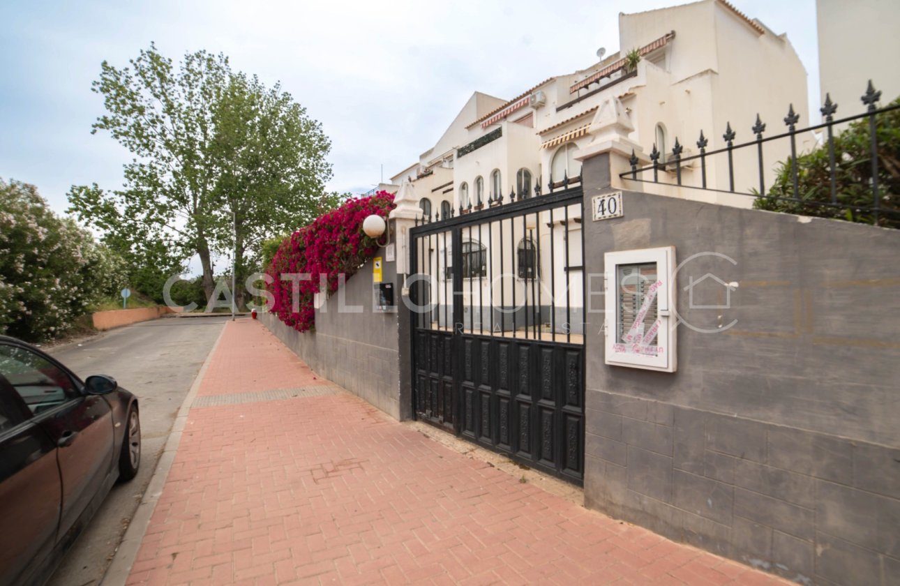 Resale - Apartment / flat - Torrevieja - El Acequión - Los Náufragos