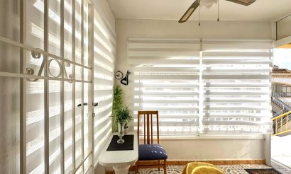 Resale - Bungalow - Torrevieja - La Siesta - El Salado -  Torreta