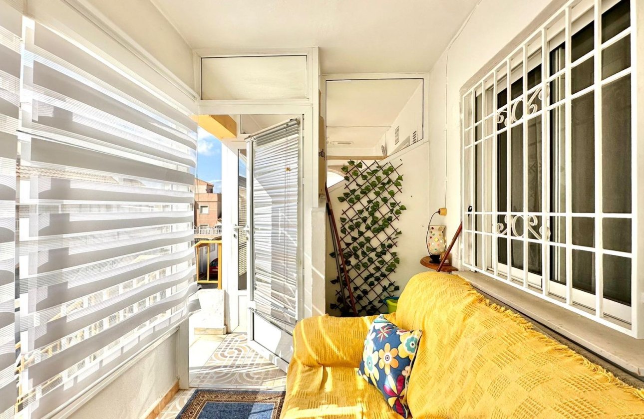 Resale - Bungalow - Torrevieja - La Siesta - El Salado -  Torreta