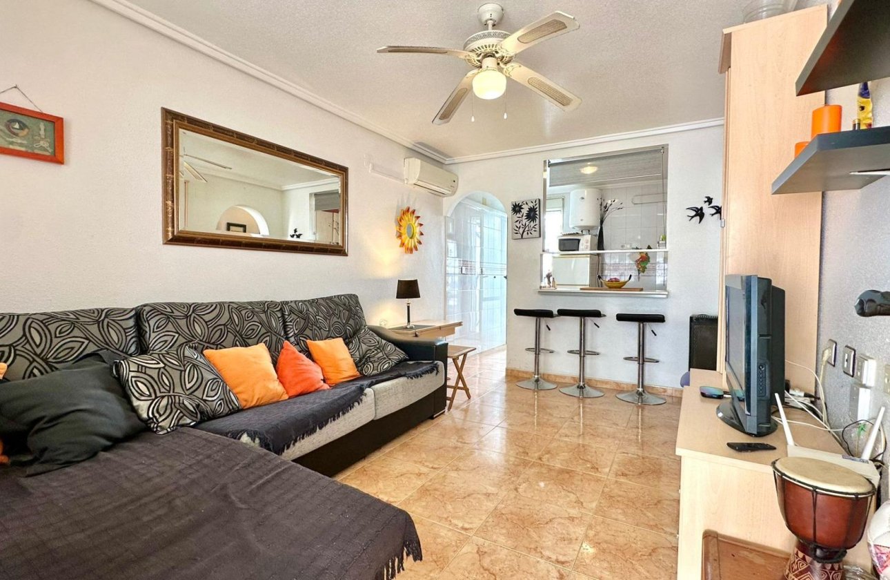 Resale - Bungalow - Torrevieja - La Siesta - El Salado -  Torreta