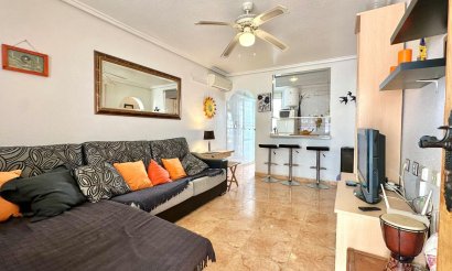 Resale - Bungalow - Torrevieja - La Siesta - El Salado -  Torreta