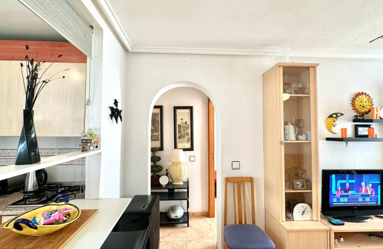 Resale - Bungalow - Torrevieja - La Siesta - El Salado -  Torreta