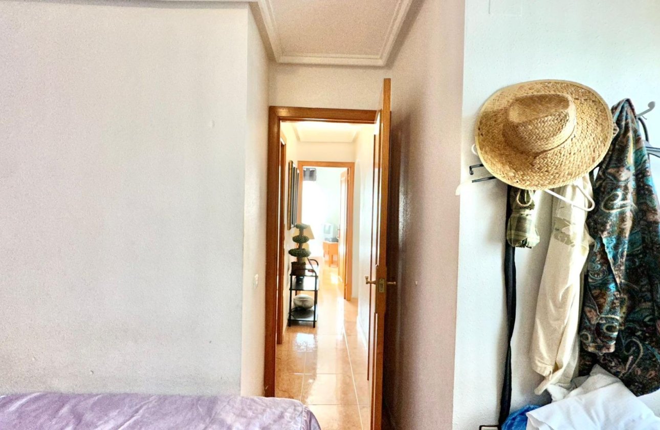 Resale - Bungalow - Torrevieja - La Siesta - El Salado -  Torreta