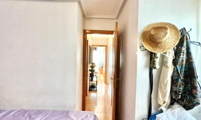 Resale - Bungalow - Torrevieja - La Siesta - El Salado -  Torreta