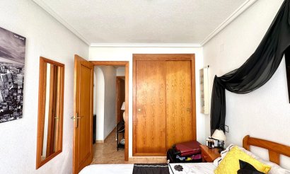 Resale - Bungalow - Torrevieja - La Siesta - El Salado -  Torreta