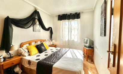 Resale - Bungalow - Torrevieja - La Siesta - El Salado -  Torreta