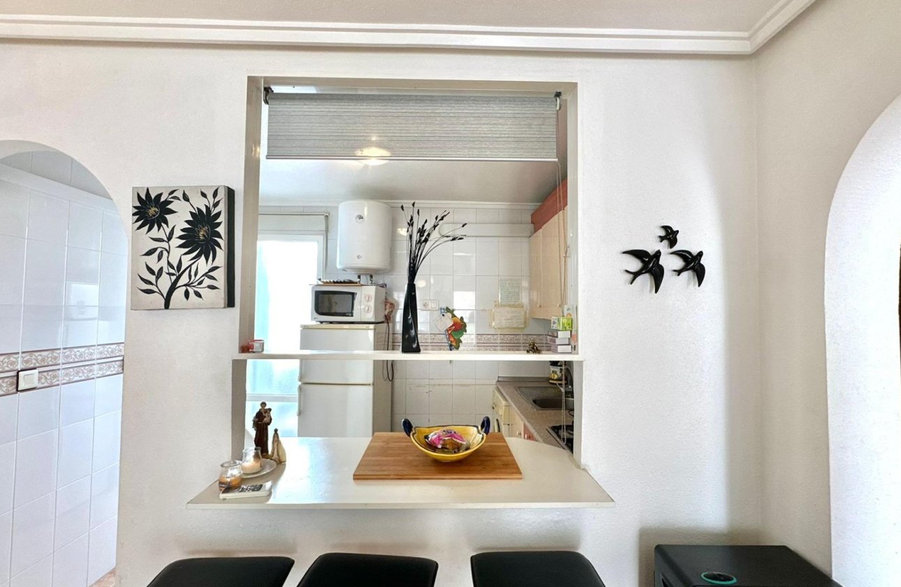 Resale - Bungalow - Torrevieja - La Siesta - El Salado -  Torreta