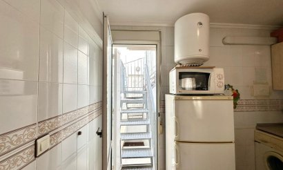 Resale - Bungalow - Torrevieja - La Siesta - El Salado -  Torreta