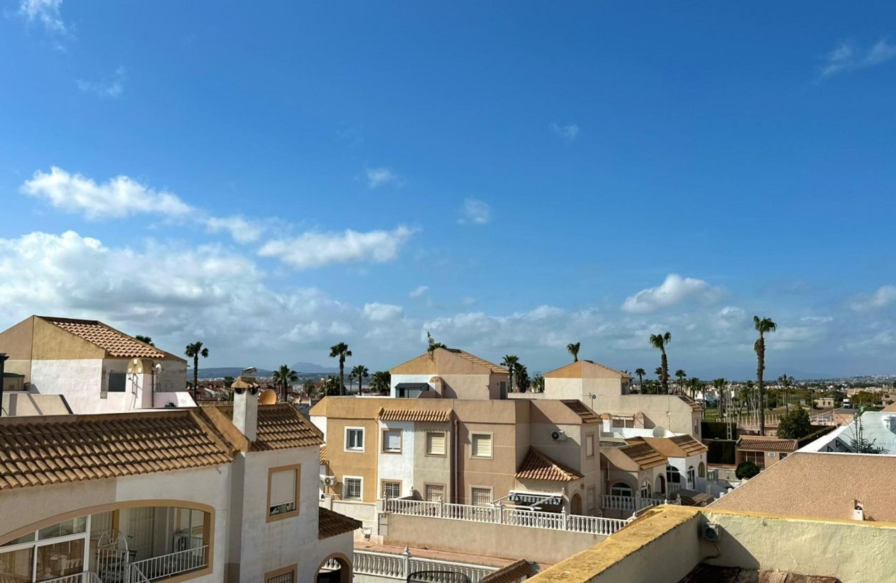 Resale - Bungalow - Torrevieja - La Siesta - El Salado -  Torreta