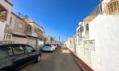 Resale - Bungalow - Torrevieja - La Siesta - El Salado -  Torreta