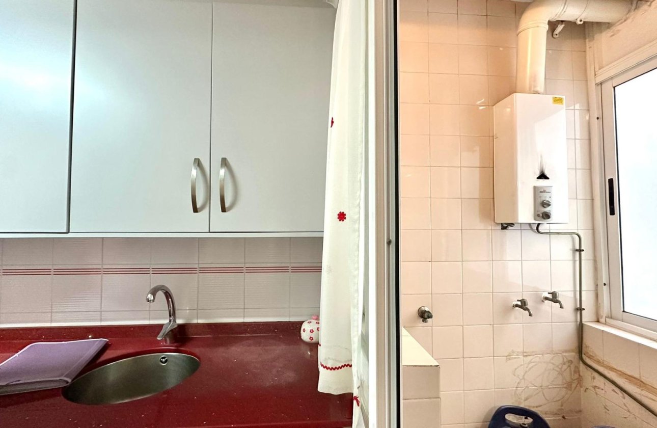 Resale - Apartment / flat - Torrevieja - Playa del Acequión