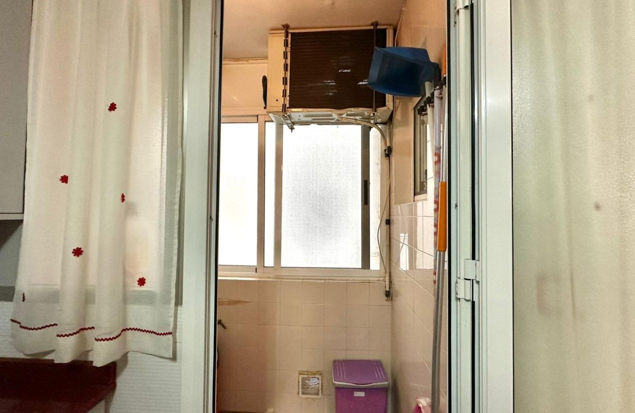 Resale - Apartment / flat - Torrevieja - Playa del Acequión