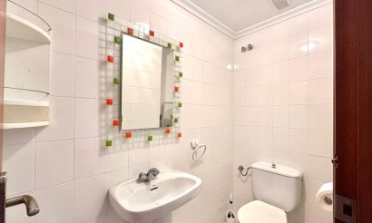 Resale - Apartment / flat - Torrevieja - Playa del Acequión