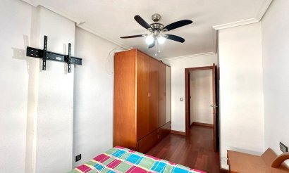 Resale - Apartment / flat - Torrevieja - Playa del Acequión