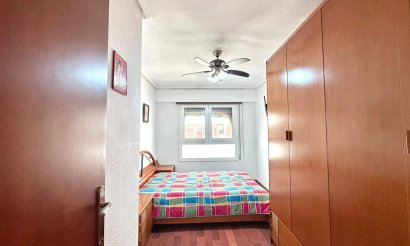 Resale - Apartment / flat - Torrevieja - Playa del Acequión