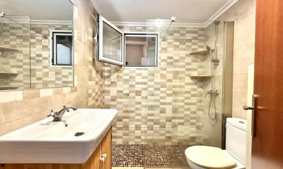 Resale - Apartment / flat - Torrevieja - Playa del Acequión