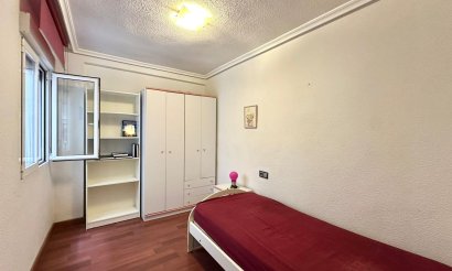 Resale - Apartment / flat - Torrevieja - Playa del Acequión