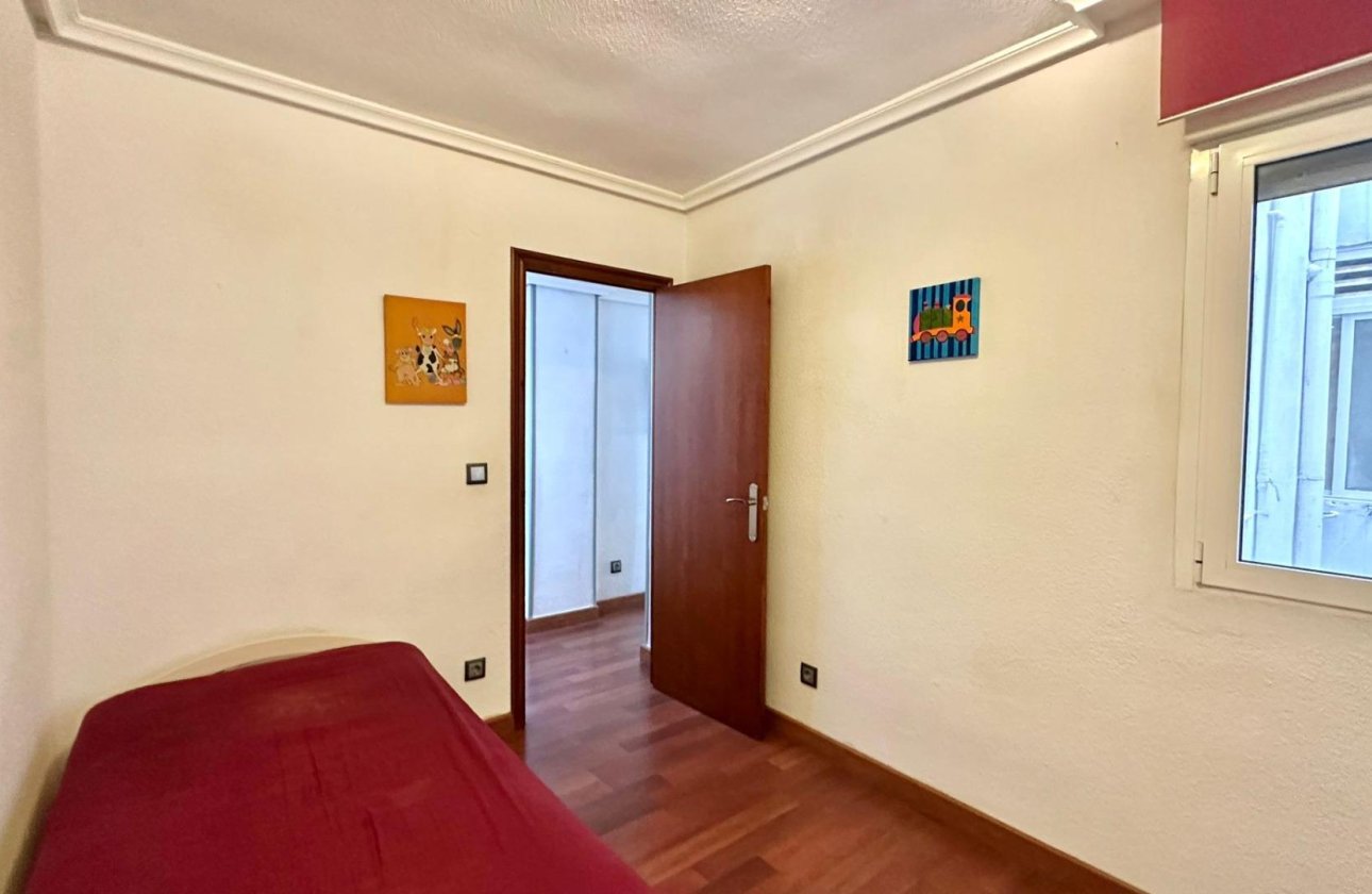 Resale - Apartment / flat - Torrevieja - Playa del Acequión