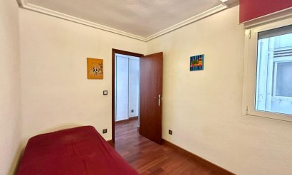 Resale - Apartment / flat - Torrevieja - Playa del Acequión