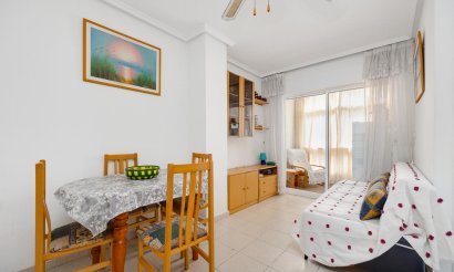 Resale - Apartment / flat - Torrevieja - Playa del Acequión