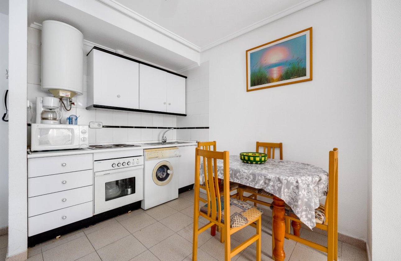 Resale - Apartment / flat - Torrevieja - Playa del Acequión