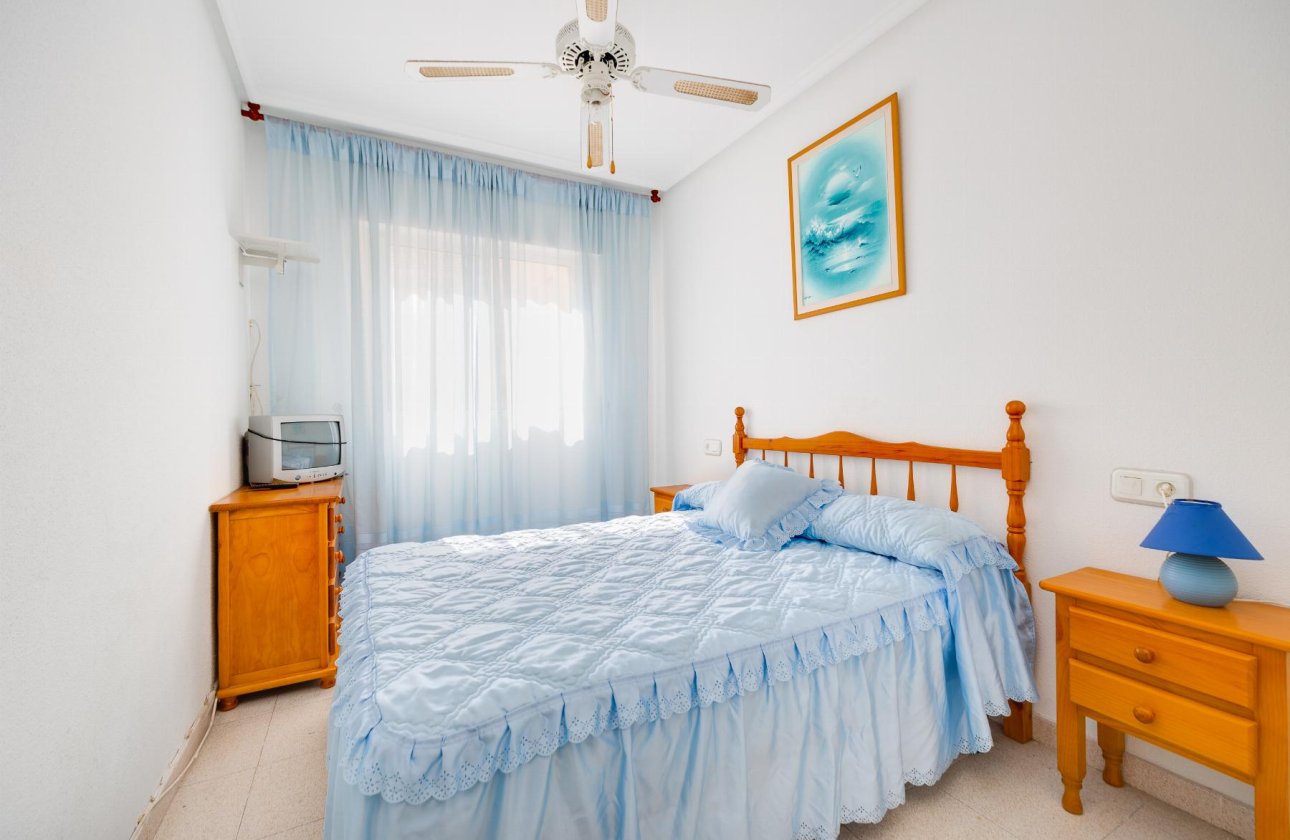 Resale - Apartment / flat - Torrevieja - Playa del Acequión