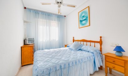 Resale - Apartment / flat - Torrevieja - Playa del Acequión