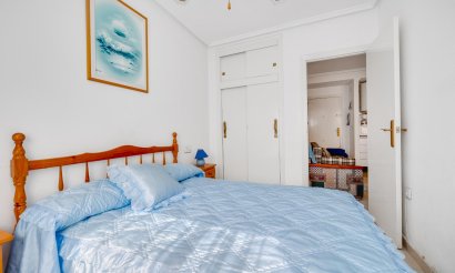 Resale - Apartment / flat - Torrevieja - Playa del Acequión