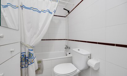 Resale - Apartment / flat - Torrevieja - Playa del Acequión