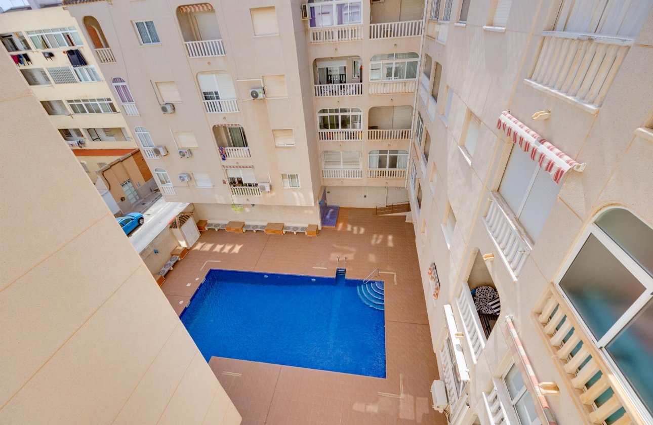 Resale - Apartment / flat - Torrevieja - Playa del Acequión