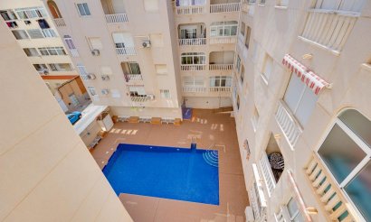 Resale - Apartment / flat - Torrevieja - Playa del Acequión