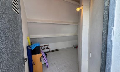 Resale - Apartment / flat - Torrevieja - Playa del Acequión