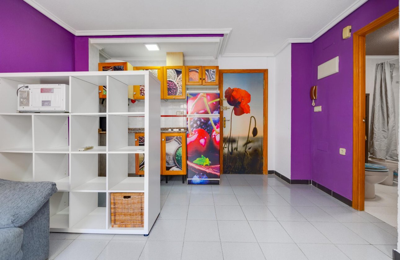 Resale - Apartment / flat - Torrevieja - Playa de Los Locos-Curva del Palangre