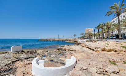 Resale - Apartment / flat - Torrevieja - Playa de Los Locos-Curva del Palangre