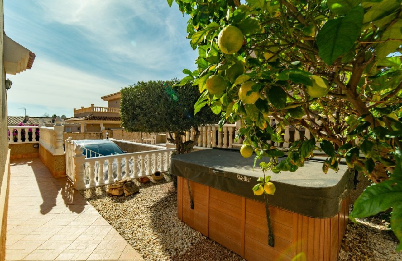 Reventa - Villa - Los Altos