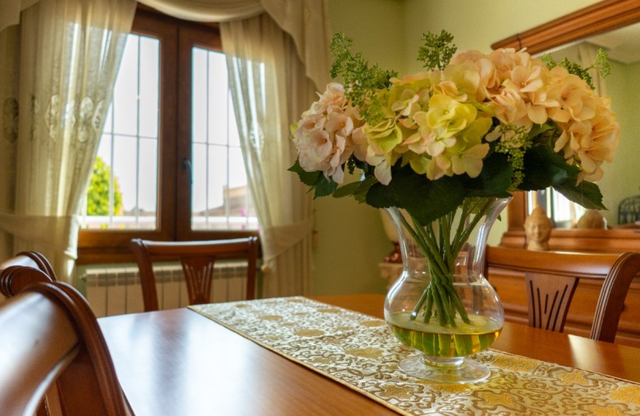 Reventa - Villa - Los Altos