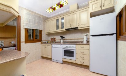 Reventa - Villa - Los Altos