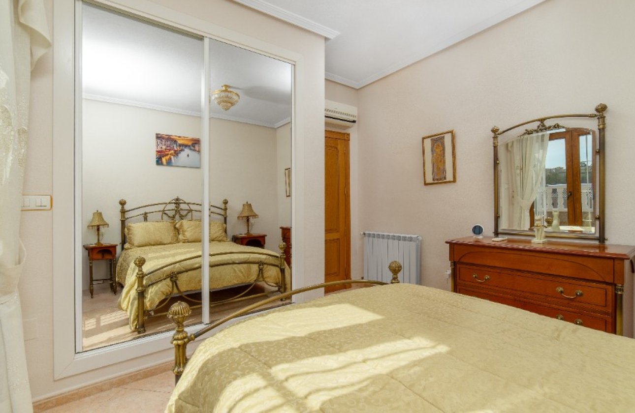 Reventa - Villa - Los Altos