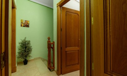 Reventa - Villa - Los Altos