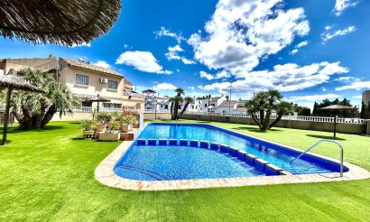 Resale - Apartment / flat - Villamartin